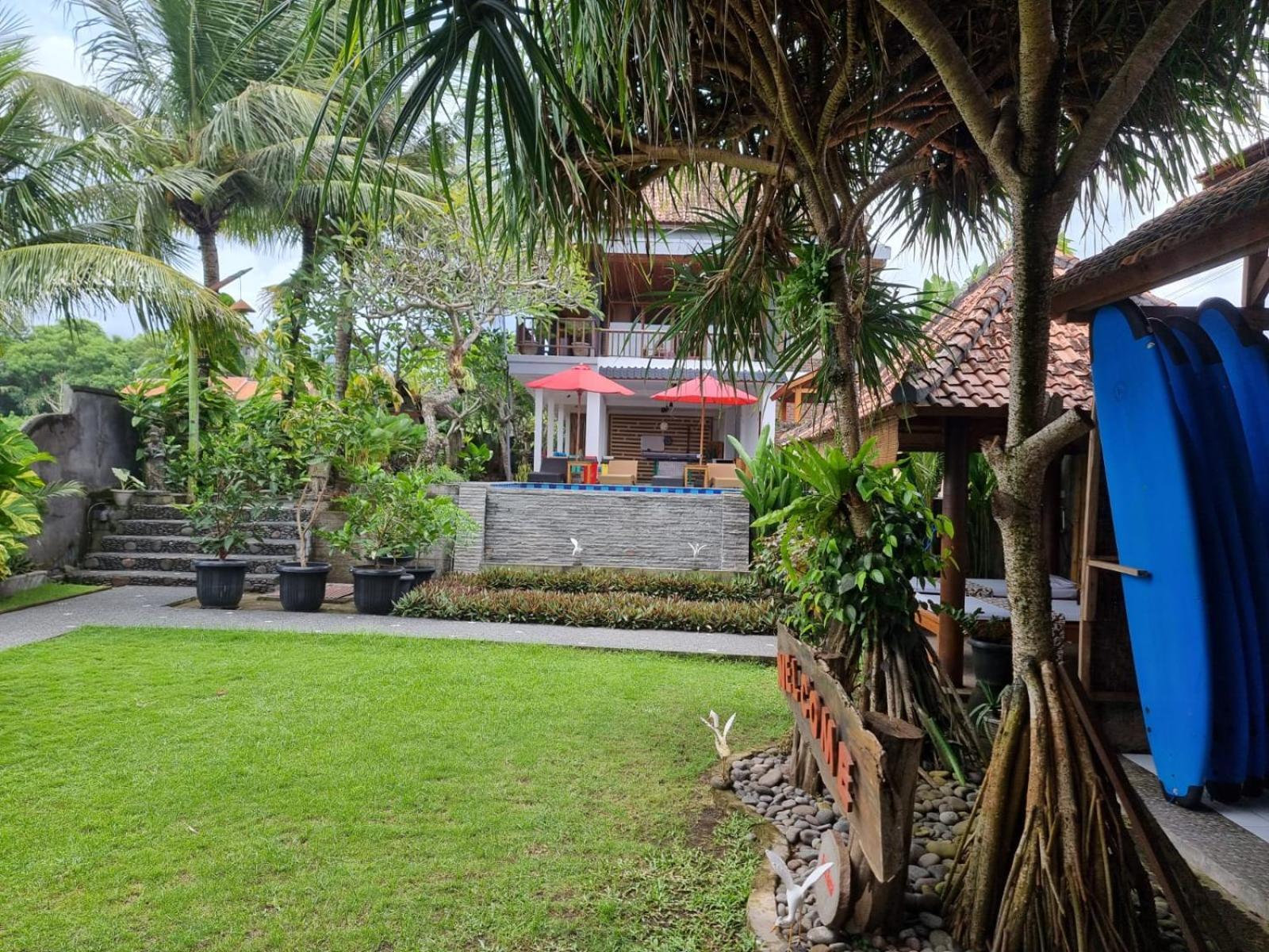 Hotel West Break Bali - Medewi Airsatang Exterior foto
